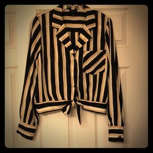 Really cute striped top size Xl
